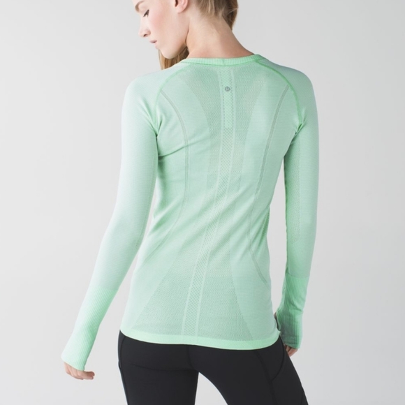 lululemon athletica Tops - Lululemon SeaBreeze 2013 Swiftly Tech Long Sleeve